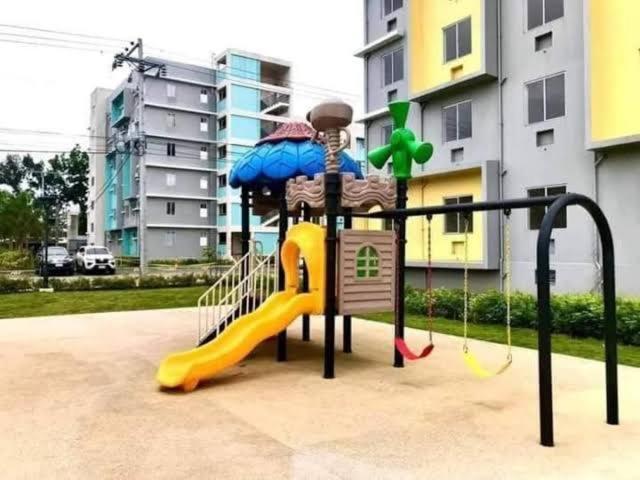 8 Spatial Condominium Davao Luaran gambar